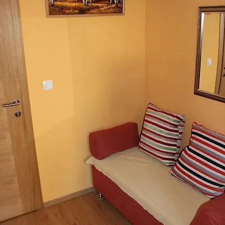 Hostel Majdas